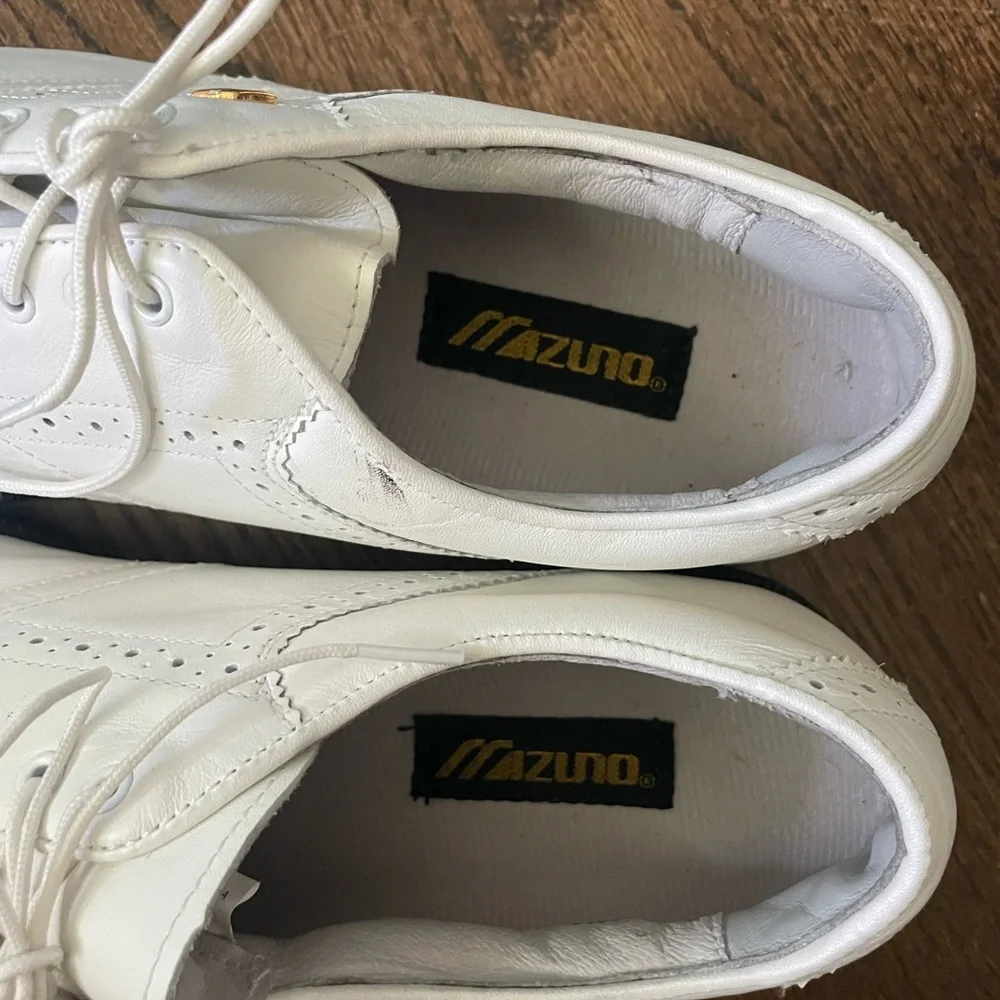 Mizuno White Athletic Golf Cleats Shoes for Optimal Performance 10.5 - Picture 7 of 7